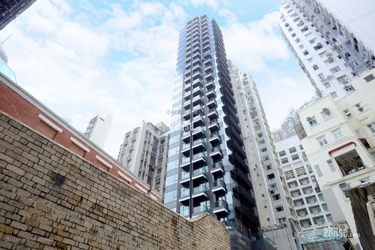 building outlook: The Unit Soho Rental 1 Bedroom , 1 Bathroom 241 ft² building outlook: The Unit Soho Rental 1 Bedroom , 1 Bathroom 241 ft²