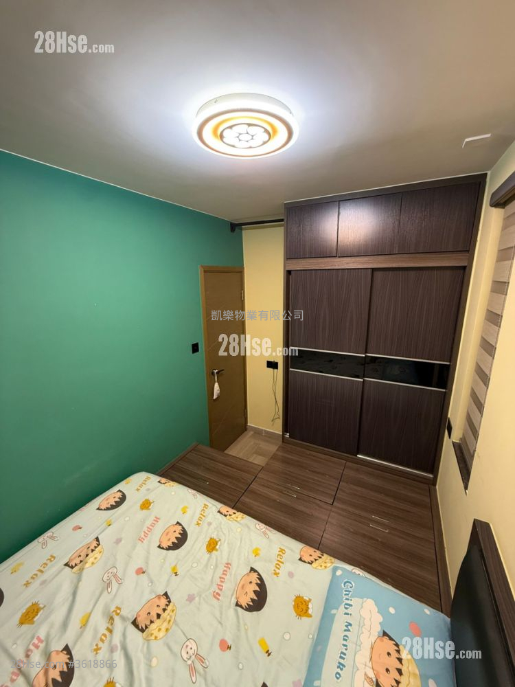 Choi Hing Court Sell 2 Bedrooms , 1 Bathroom 443 ft² Choi Hing Court Sell 2 Bedrooms , 1 Bathroom 443 ft²