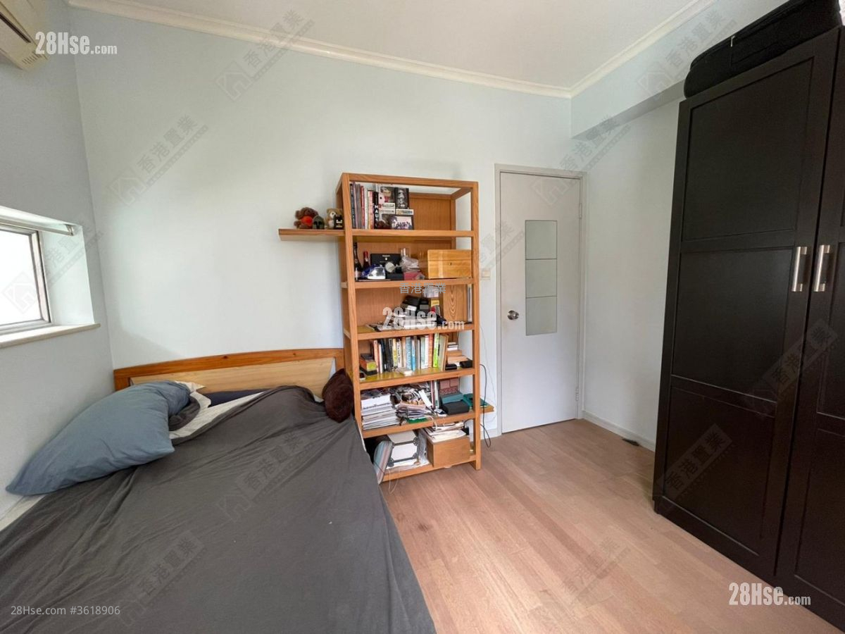 Bonham Court Sell 2 Bedrooms , 1 Bathroom 470 ft² Bonham Court Sell 2 Bedrooms , 1 Bathroom 470 ft²