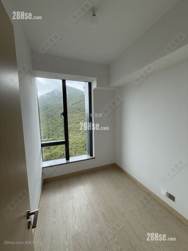 The Southside Rental 3 Bedrooms , 3 Bathrooms 915 ft² The Southside Rental 3 Bedrooms , 3 Bathrooms 915 ft²
