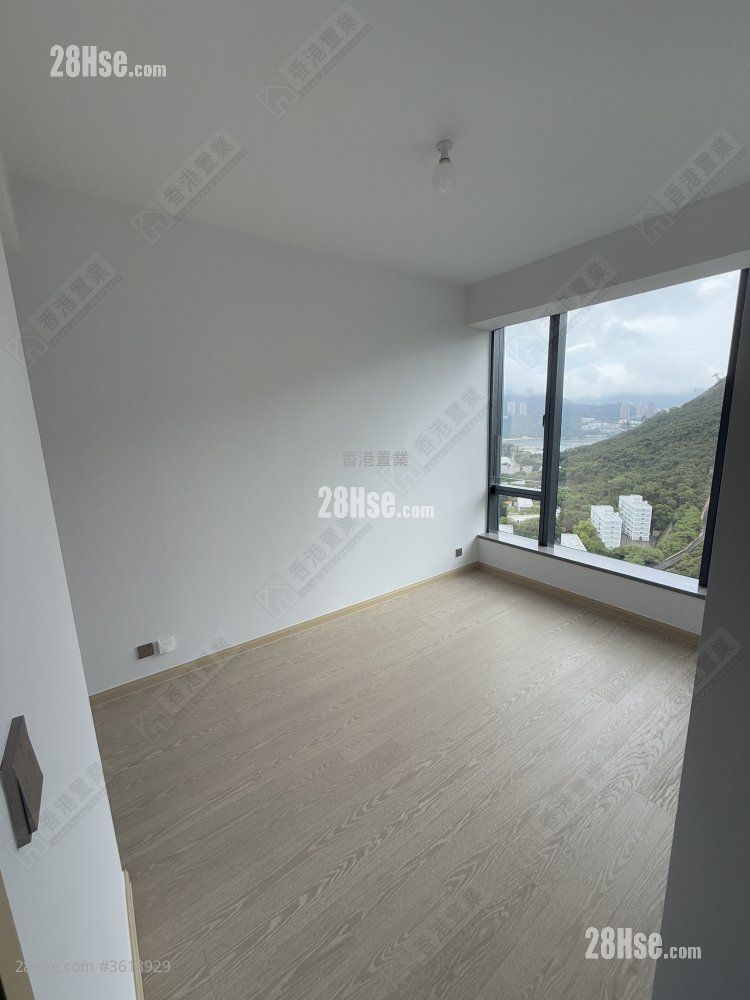 The Southside Rental 3 Bedrooms , 3 Bathrooms 915 ft² The Southside Rental 3 Bedrooms , 3 Bathrooms 915 ft²