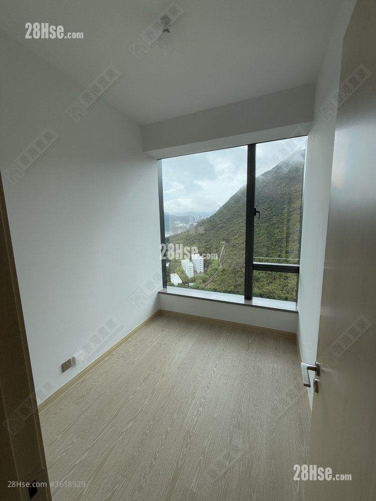 The Southside Rental 3 Bedrooms , 3 Bathrooms 915 ft² The Southside Rental 3 Bedrooms , 3 Bathrooms 915 ft²