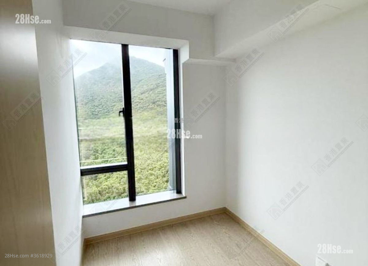 The Southside Rental 3 Bedrooms , 3 Bathrooms 915 ft² The Southside Rental 3 Bedrooms , 3 Bathrooms 915 ft²