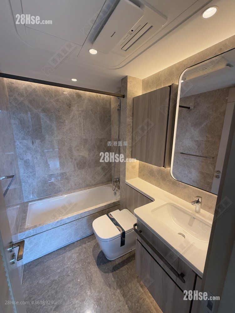 The Southside Rental 3 Bedrooms , 3 Bathrooms 915 ft² The Southside Rental 3 Bedrooms , 3 Bathrooms 915 ft²