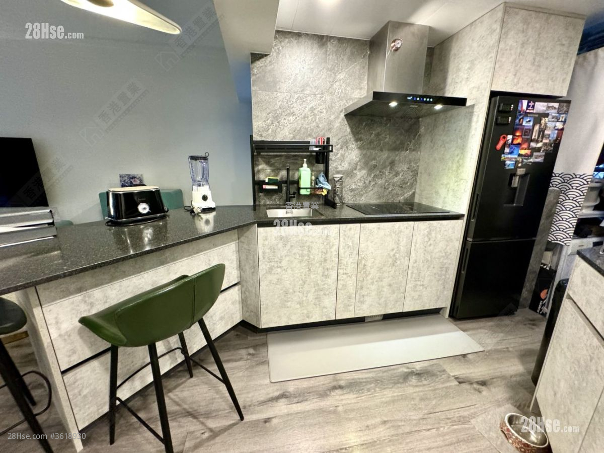 Grand Villa Sell 1 Bedroom , 2 Bathrooms 698 ft² Grand Villa Sell 1 Bedroom , 2 Bathrooms 698 ft²