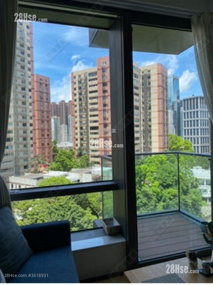 Jones Hive Sell 2 Bedrooms , 1 Bathroom 439 ft² Jones Hive Sell 2 Bedrooms , 1 Bathroom 439 ft²