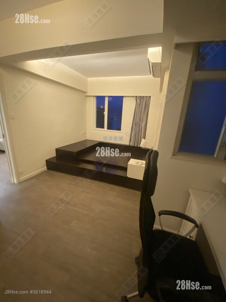 Bonham Crest Sell 1 Bedroom 555 ft² Bonham Crest Sell 1 Bedroom 555 ft²