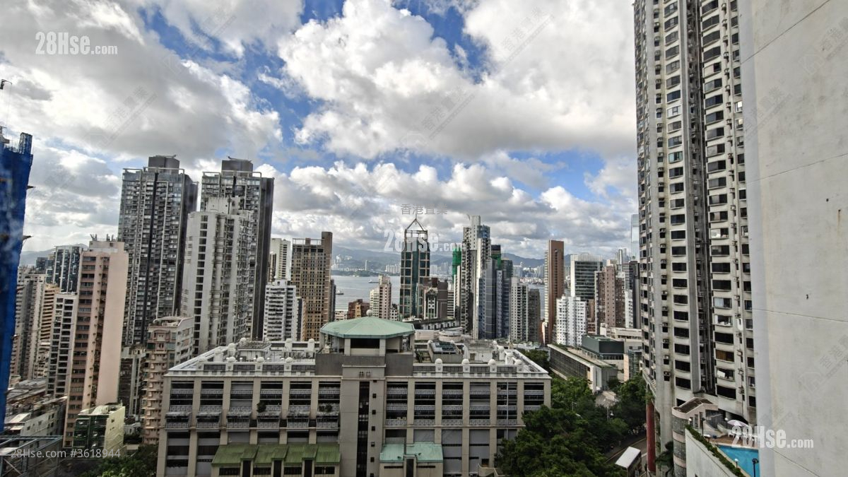 Bonham Crest Sell 1 Bedroom 555 ft² Bonham Crest Sell 1 Bedroom 555 ft²