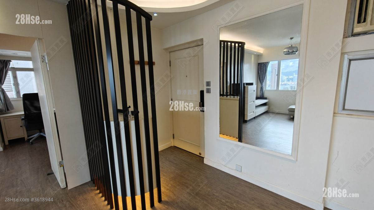 Bonham Crest Sell 1 Bedroom 555 ft² Bonham Crest Sell 1 Bedroom 555 ft²