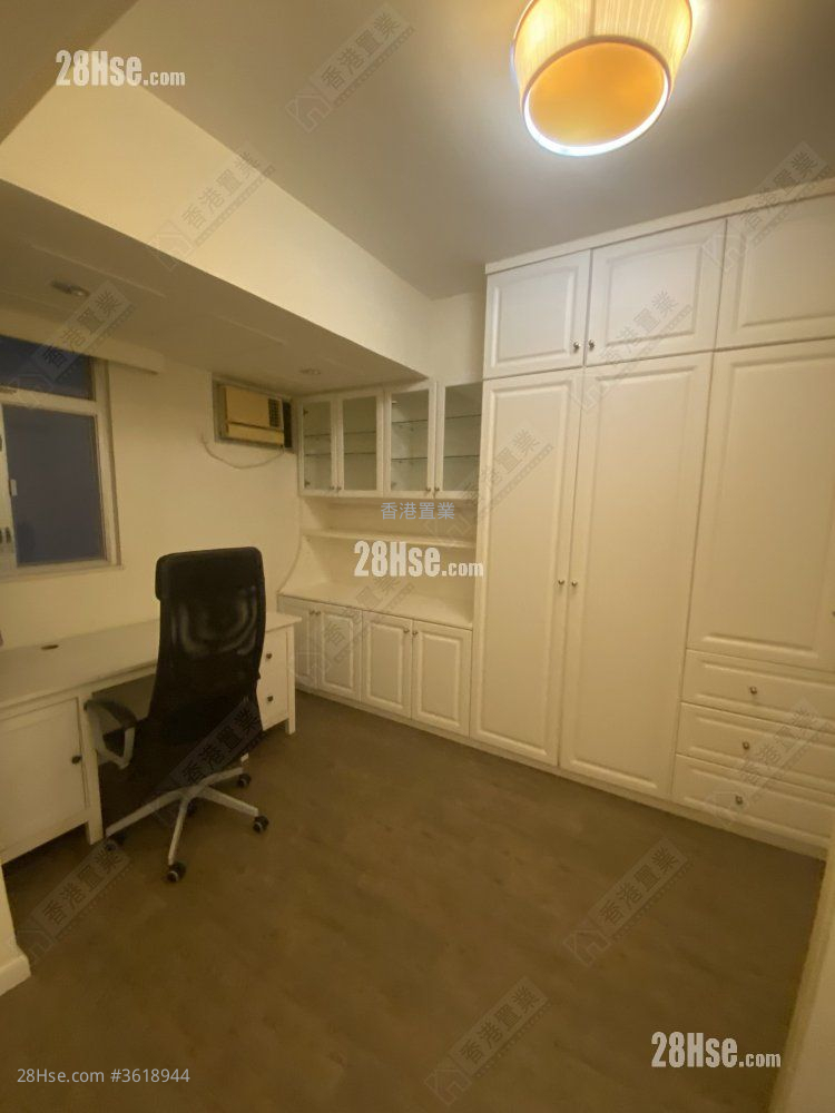 Bonham Crest Sell 1 Bedroom 555 ft² Bonham Crest Sell 1 Bedroom 555 ft²