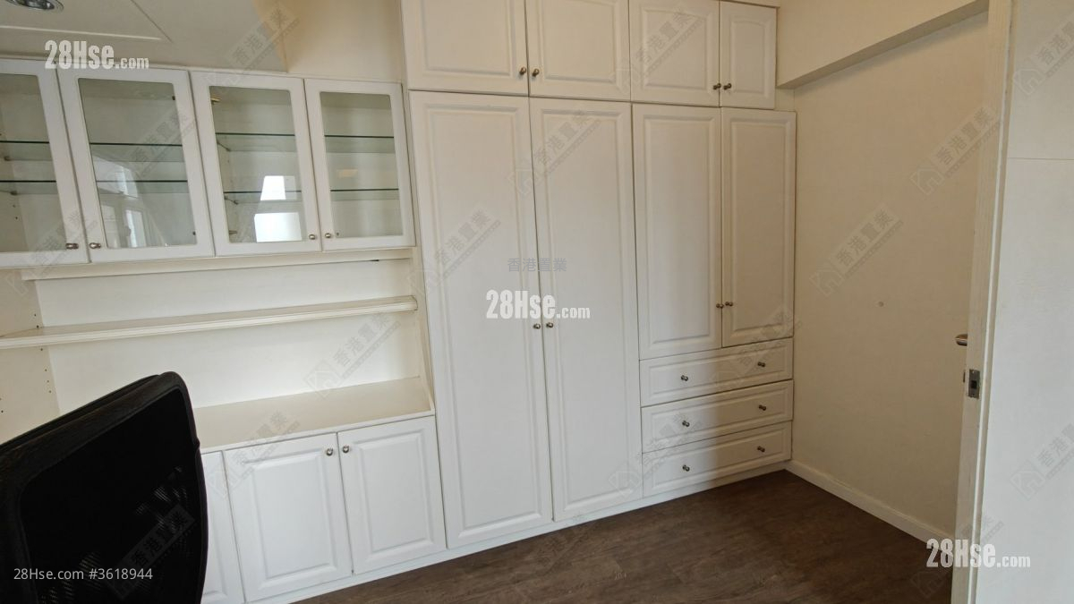 Bonham Crest Sell 1 Bedroom 555 ft² Bonham Crest Sell 1 Bedroom 555 ft²