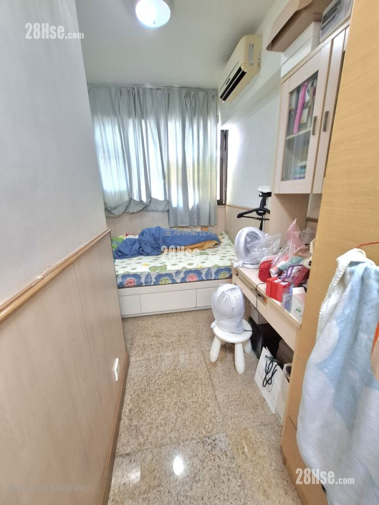 Kim Tak Building Sell 3 Bedrooms , 3 Bathrooms 611 ft² Kim Tak Building Sell 3 Bedrooms , 3 Bathrooms 611 ft²