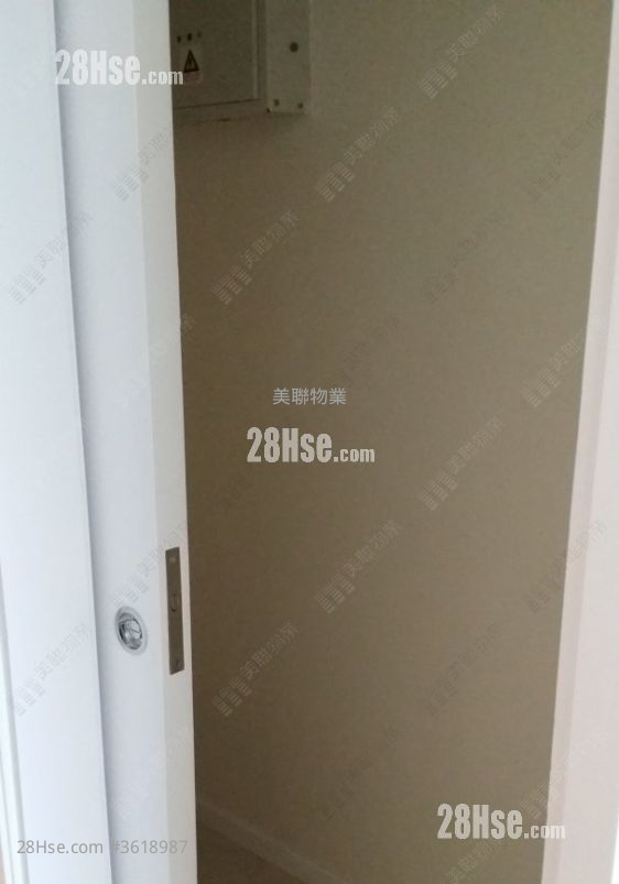 環宇海灣 租盤 3 房 , 2 浴室 694 平方呎 環宇海灣 租盤 3 房 , 2 浴室 694 平方呎