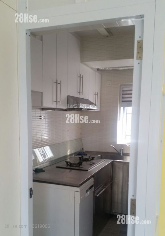 Fortune Mansion Rental 2 Bedrooms , 1 Bathroom 352 ft² Fortune Mansion Rental 2 Bedrooms , 1 Bathroom 352 ft²