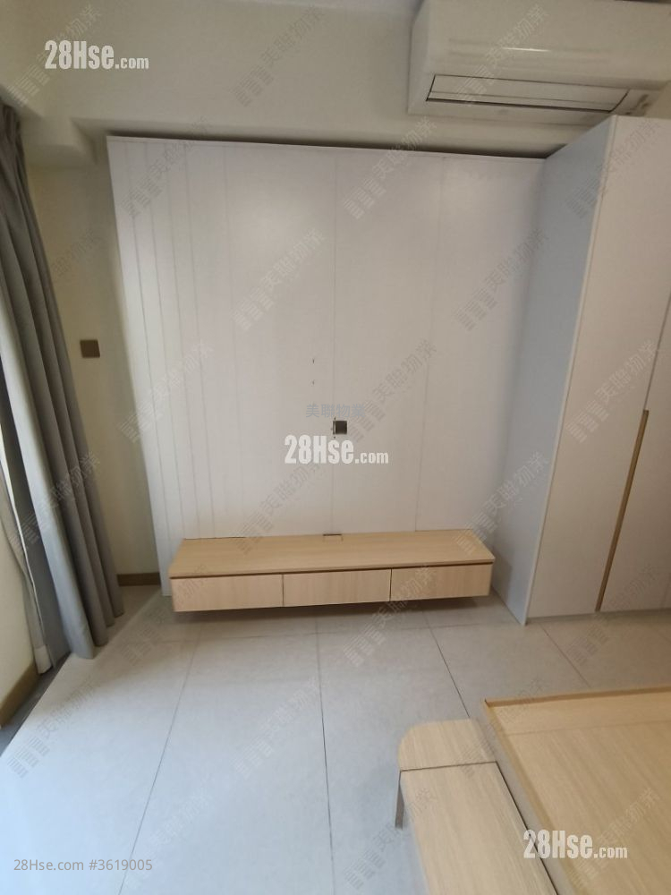 Aurora Rental 1 Bathroom 219 ft² Aurora Rental 1 Bathroom 219 ft²