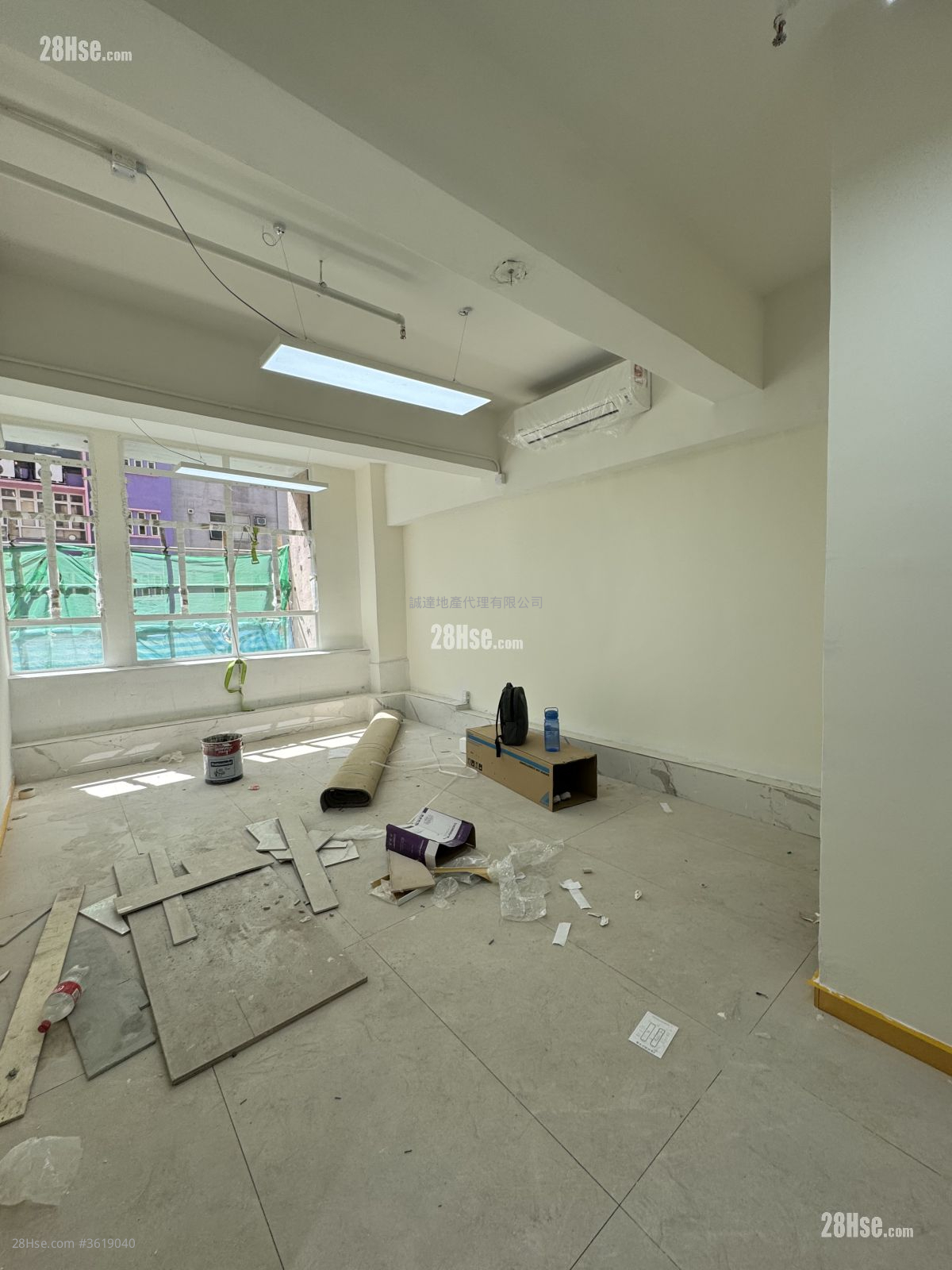 越成工廠大廈 租盤 開放式間隔 , 1 廁所 越成工廠大廈 租盤 開放式間隔 , 1 廁所
