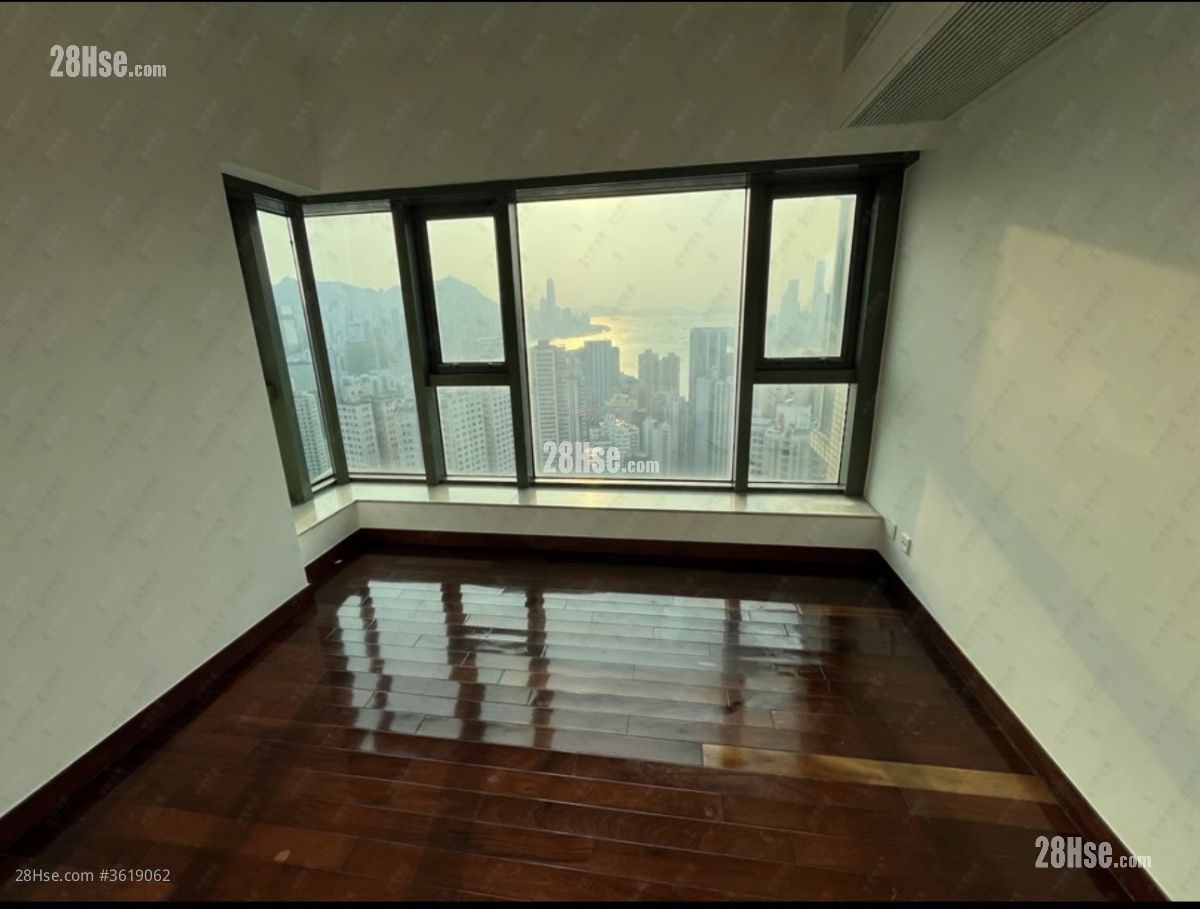 Sky Horizon Sell 3 Bedrooms , 3 Bathrooms 935 ft² Sky Horizon Sell 3 Bedrooms , 3 Bathrooms 935 ft²
