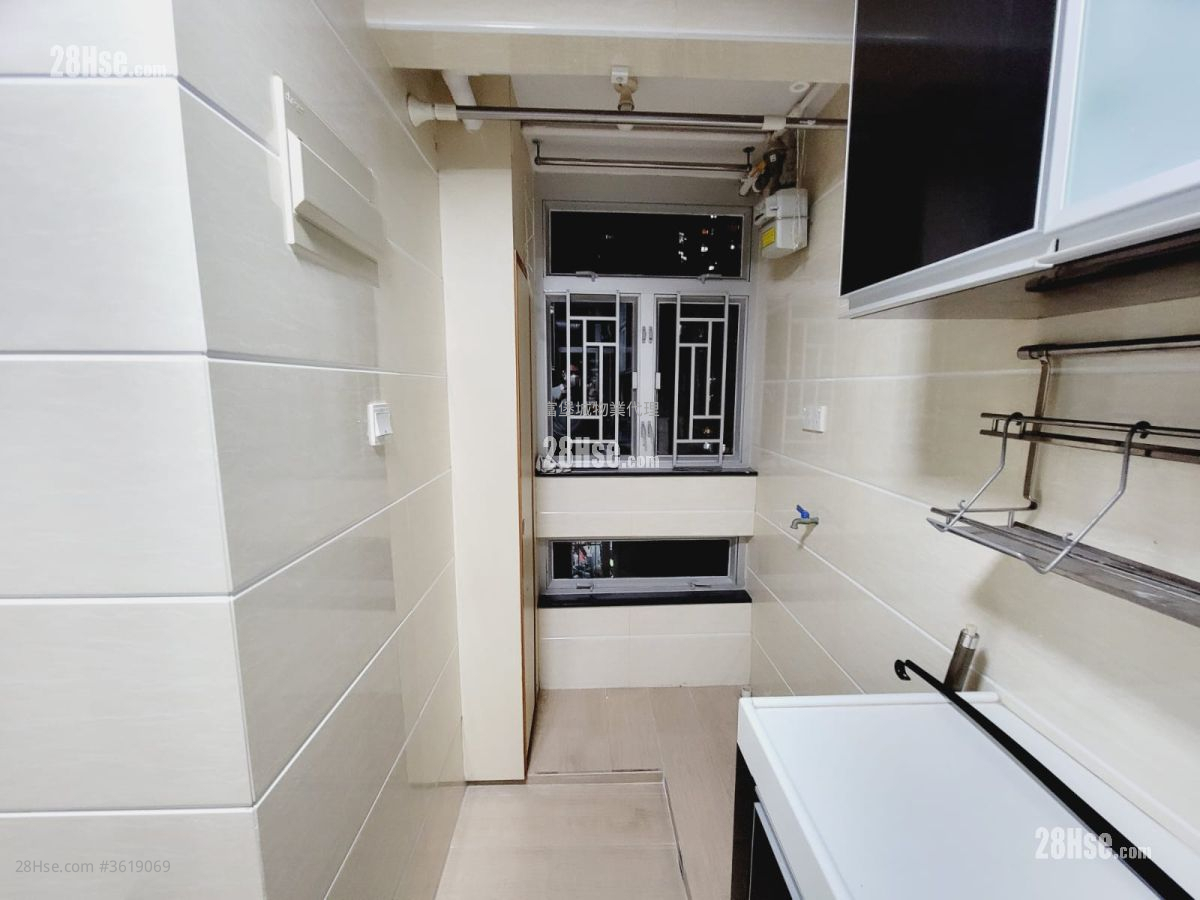 廣林苑 租盤 3 房 , 1 浴室 595 平方呎 廣林苑 租盤 3 房 , 1 浴室 595 平方呎