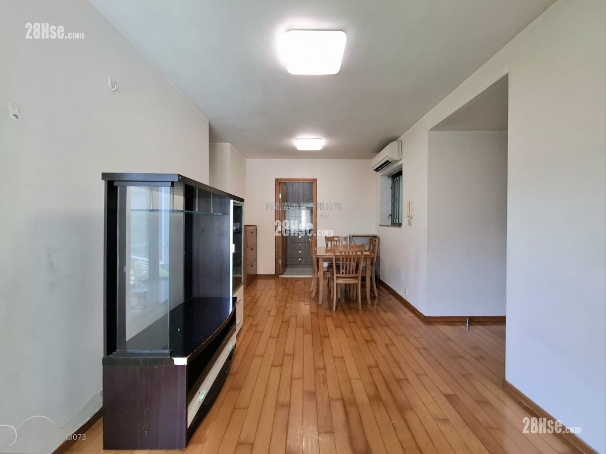 Seaview Crescent Rental 2 Bedrooms , 1 Bathroom 506 ft² Seaview Crescent Rental 2 Bedrooms , 1 Bathroom 506 ft²