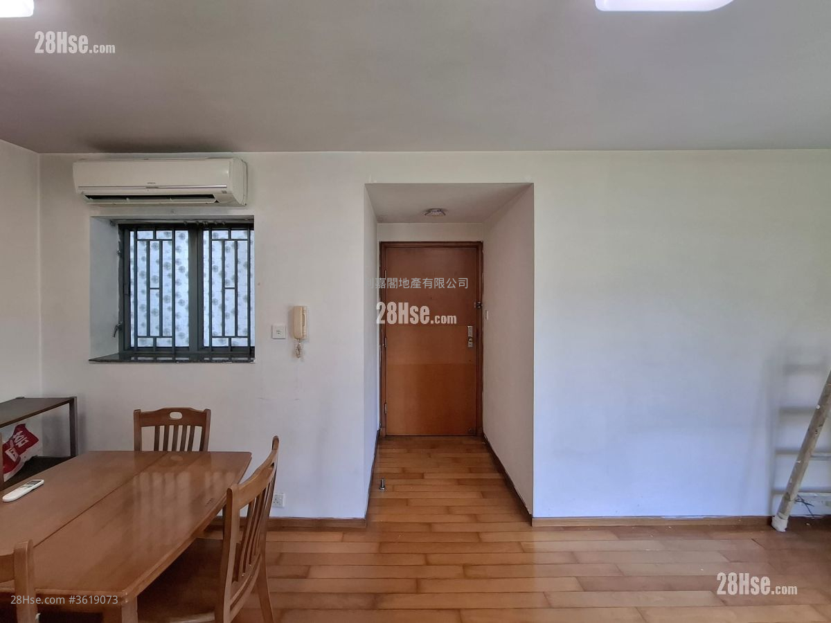 Seaview Crescent Rental 2 Bedrooms , 1 Bathroom 506 ft² Seaview Crescent Rental 2 Bedrooms , 1 Bathroom 506 ft²