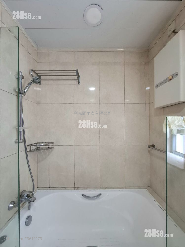 Seaview Crescent Rental 2 Bedrooms , 1 Bathroom 506 ft² Seaview Crescent Rental 2 Bedrooms , 1 Bathroom 506 ft²