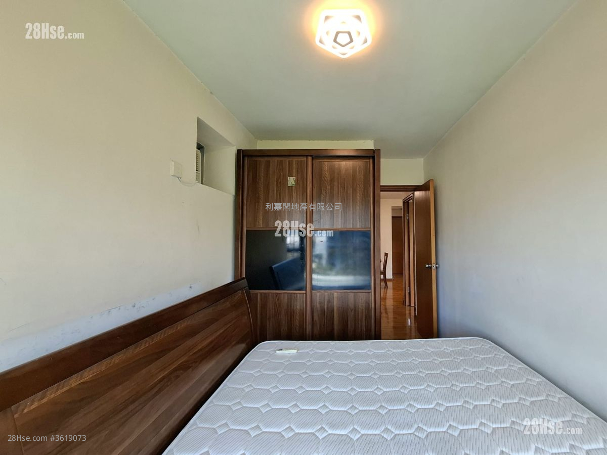 Seaview Crescent Rental 2 Bedrooms , 1 Bathroom 506 ft² Seaview Crescent Rental 2 Bedrooms , 1 Bathroom 506 ft²