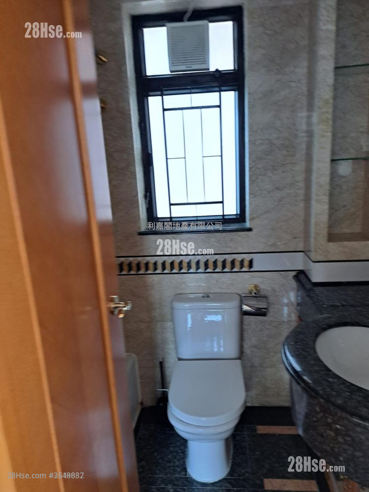 Le Sommet Sell 2 Bedrooms 580 ft² Le Sommet Sell 2 Bedrooms 580 ft²