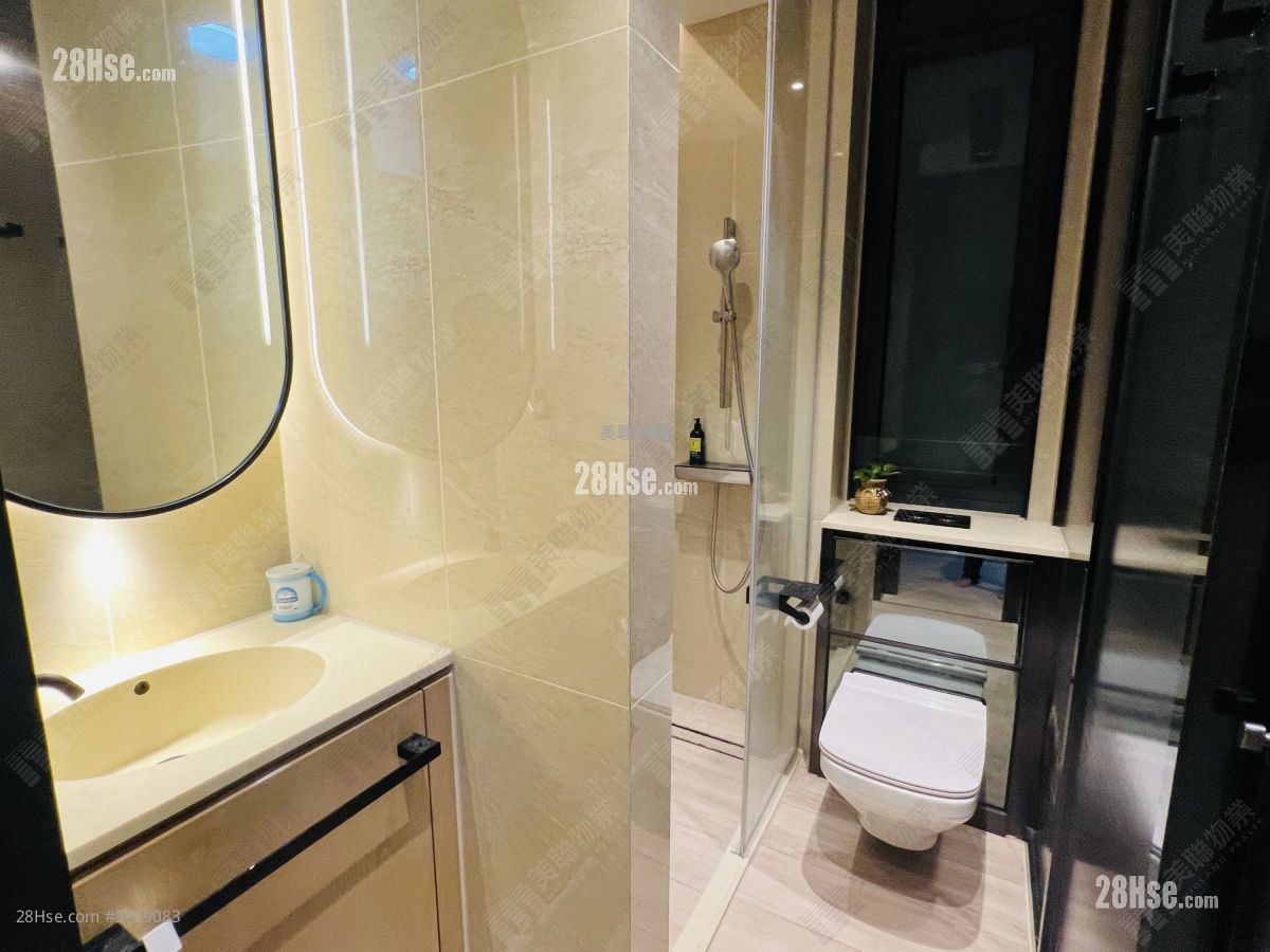 The Quinn Square Mile Sell 1 Bedroom 264 ft² The Quinn Square Mile Sell 1 Bedroom 264 ft²