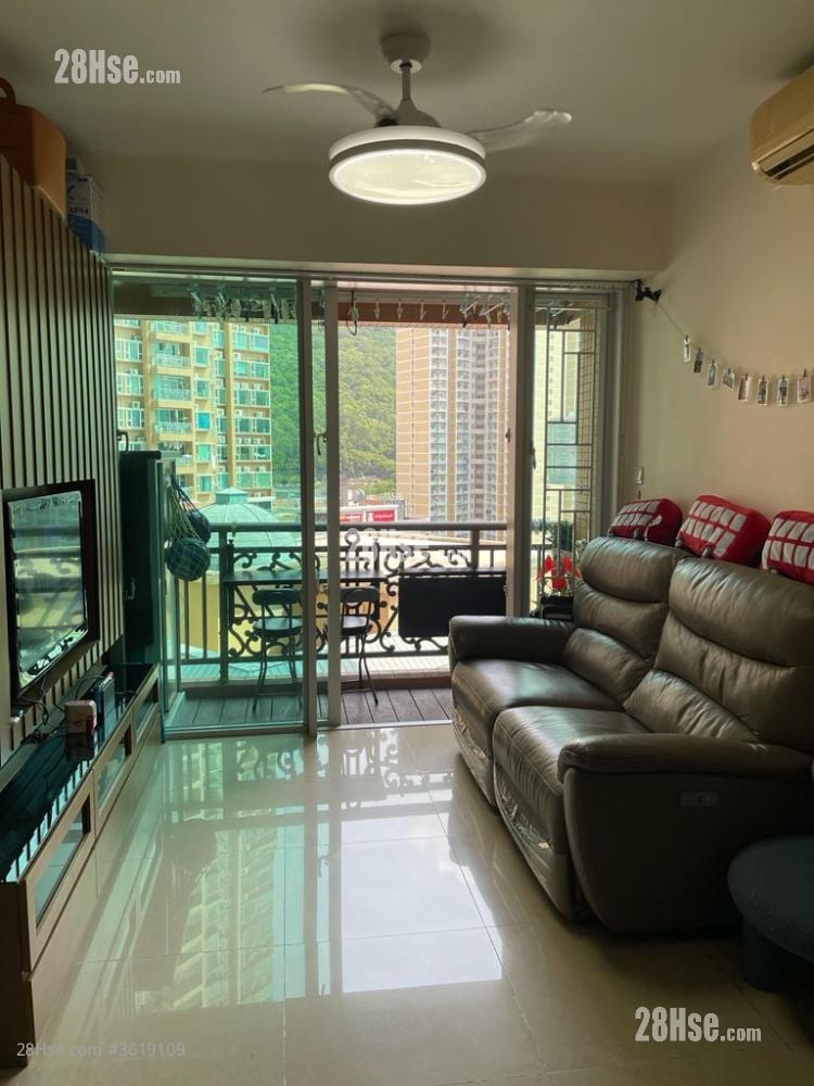 Metro Town Rental 2 Bedrooms , 1 Bathroom 488 ft²