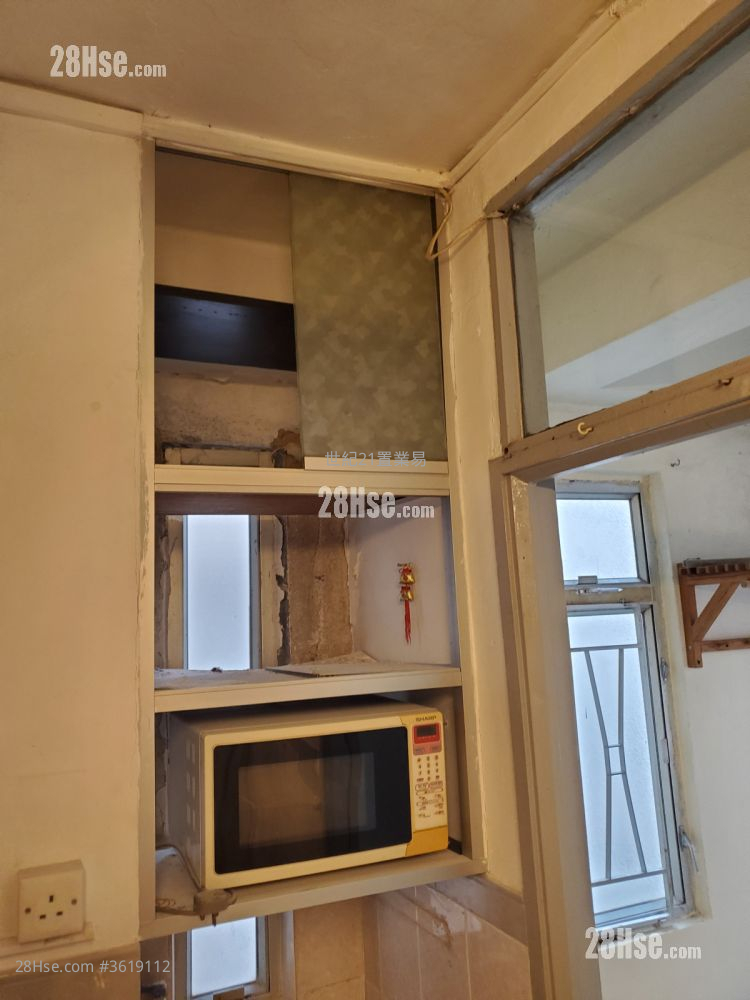 United Building Rental 2 Bedrooms , 1 Bathroom 287 ft² United Building Rental 2 Bedrooms , 1 Bathroom 287 ft²