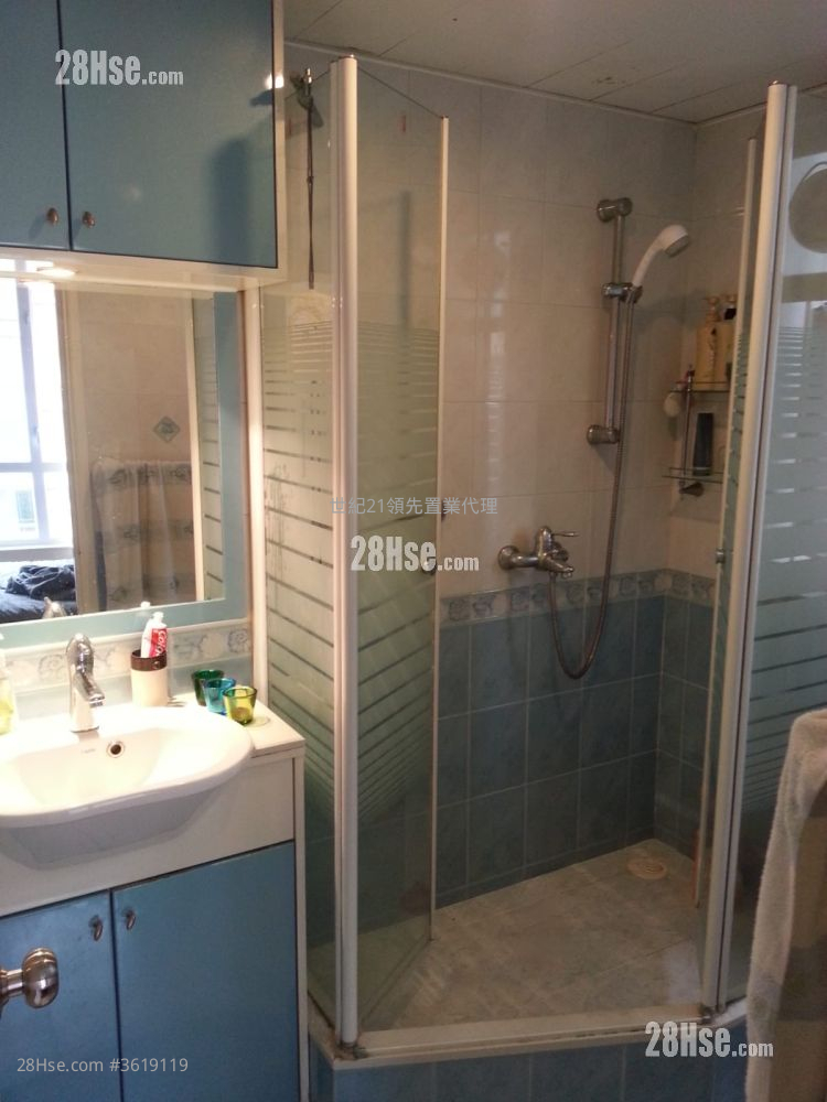 康麗花園 售盤 3 房 , 2 浴室 732 平方呎 康麗花園 售盤 3 房 , 2 浴室 732 平方呎