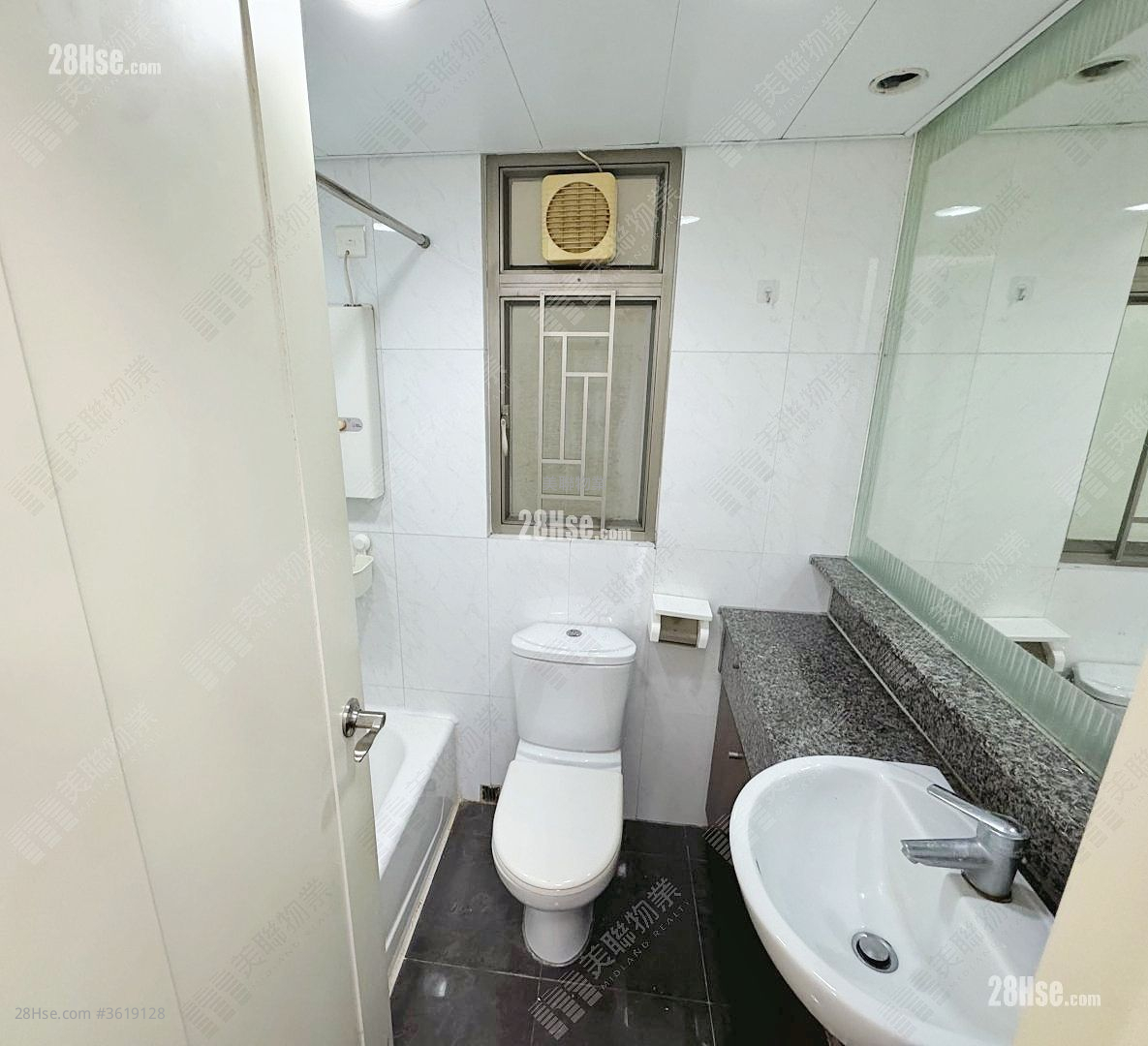 Tseung Kwan O Plaza Rental 2 Bedrooms , 1 Bathroom 428 ft² Tseung Kwan O Plaza Rental 2 Bedrooms , 1 Bathroom 428 ft²