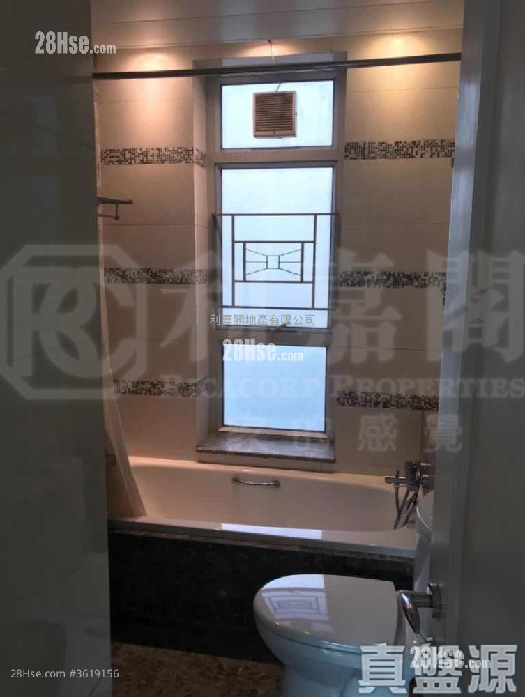 Casa 880 Sell 3 Bedrooms 792 ft² Casa 880 Sell 3 Bedrooms 792 ft²