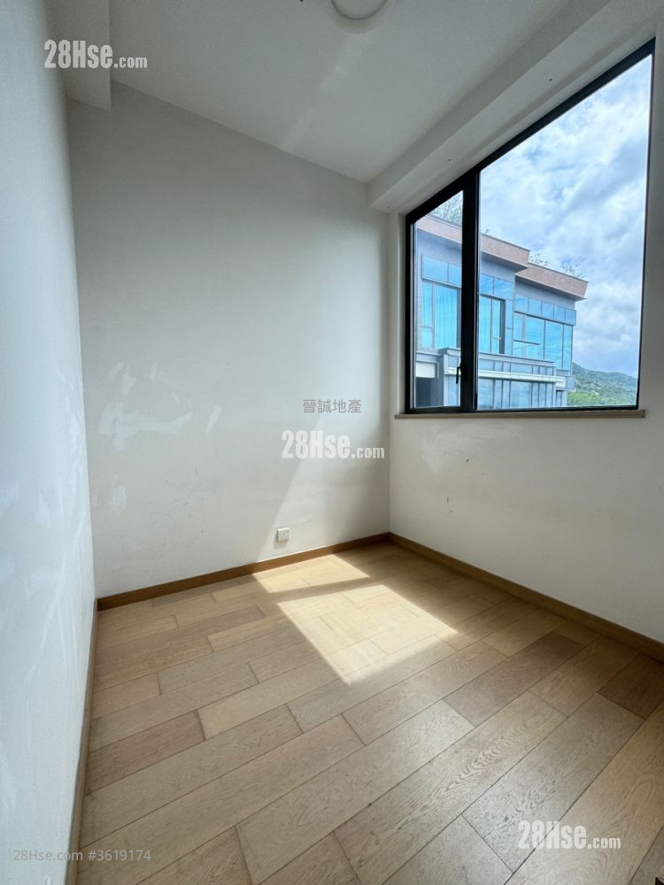 The Bloomsway Sell 4 Bedrooms , 3 Bathrooms 976 ft² The Bloomsway Sell 4 Bedrooms , 3 Bathrooms 976 ft²