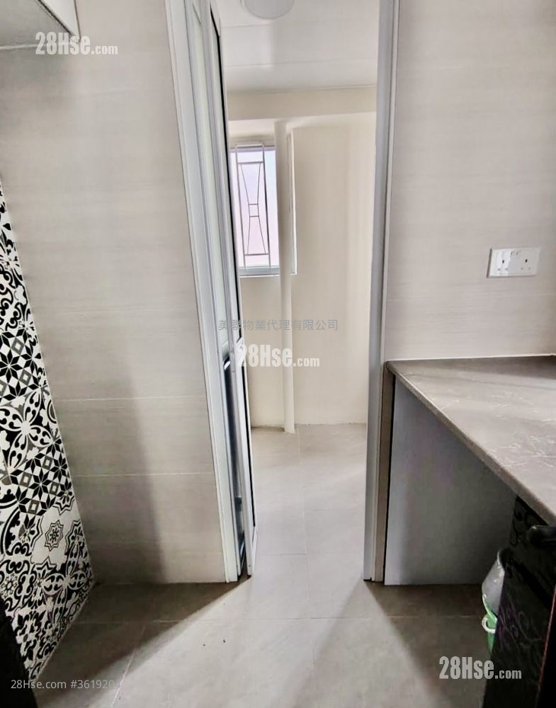 Spring Heights Rental 2 Bedrooms , 2 Bathrooms 762 ft² Spring Heights Rental 2 Bedrooms , 2 Bathrooms 762 ft²