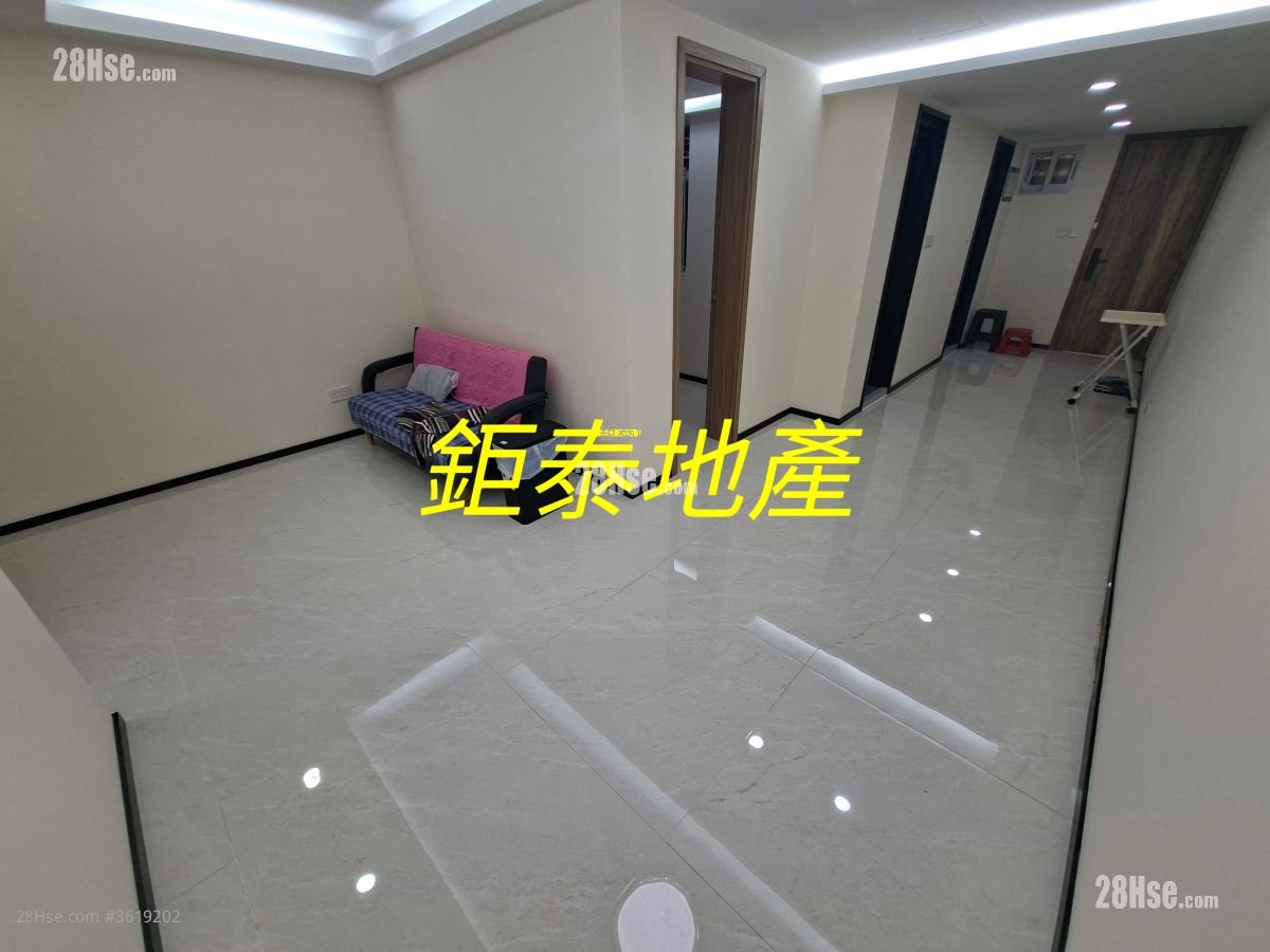 黑布街9-23號 售盤 3 房 , 1 浴室 623 平方呎 黑布街9-23號 售盤 3 房 , 1 浴室 623 平方呎