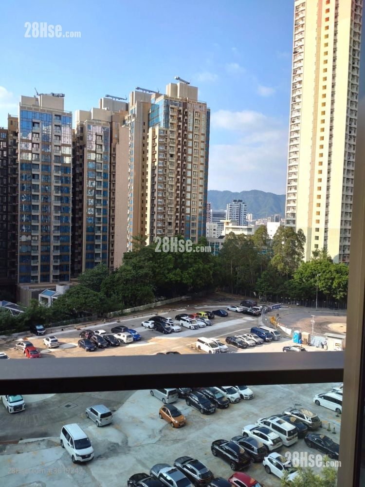 One Homantin Rental 2 Bedrooms 500 ft² One Homantin Rental 2 Bedrooms 500 ft²