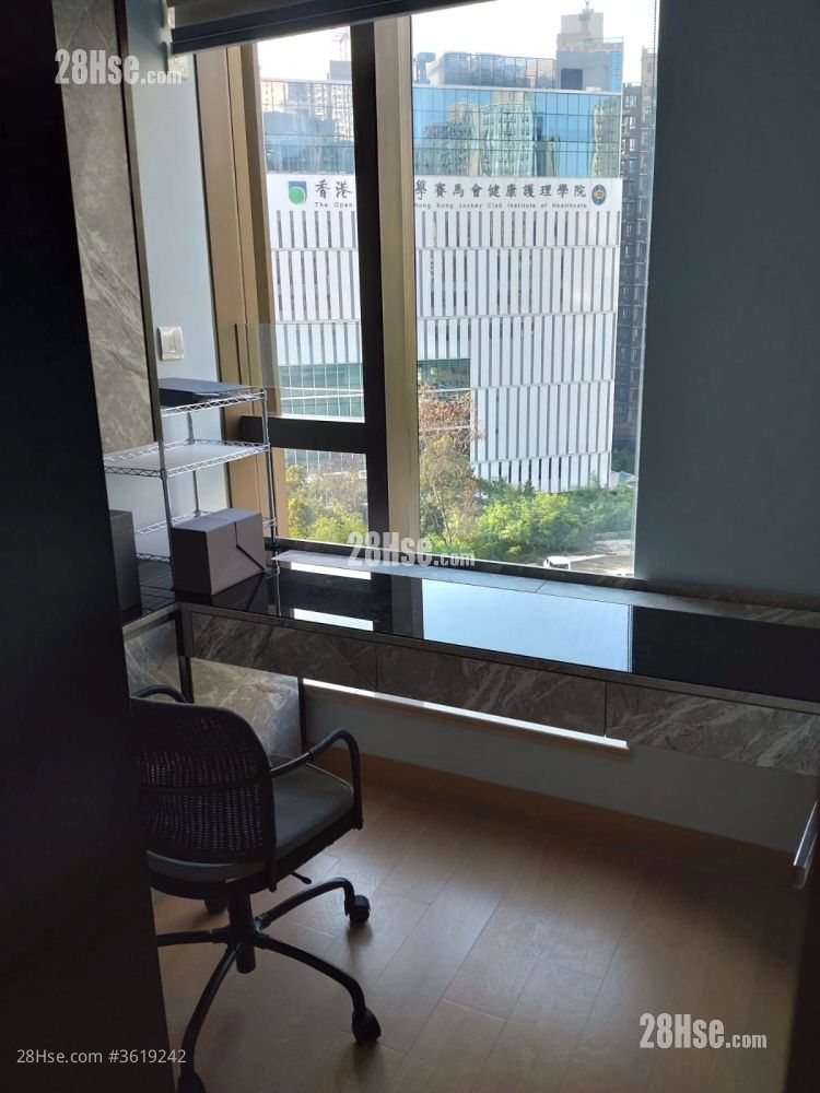 One Homantin Rental 2 Bedrooms 500 ft² One Homantin Rental 2 Bedrooms 500 ft²