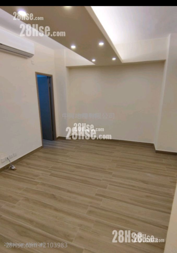 Luen Tak Building Sell 575 ft² Luen Tak Building Sell 575 ft²