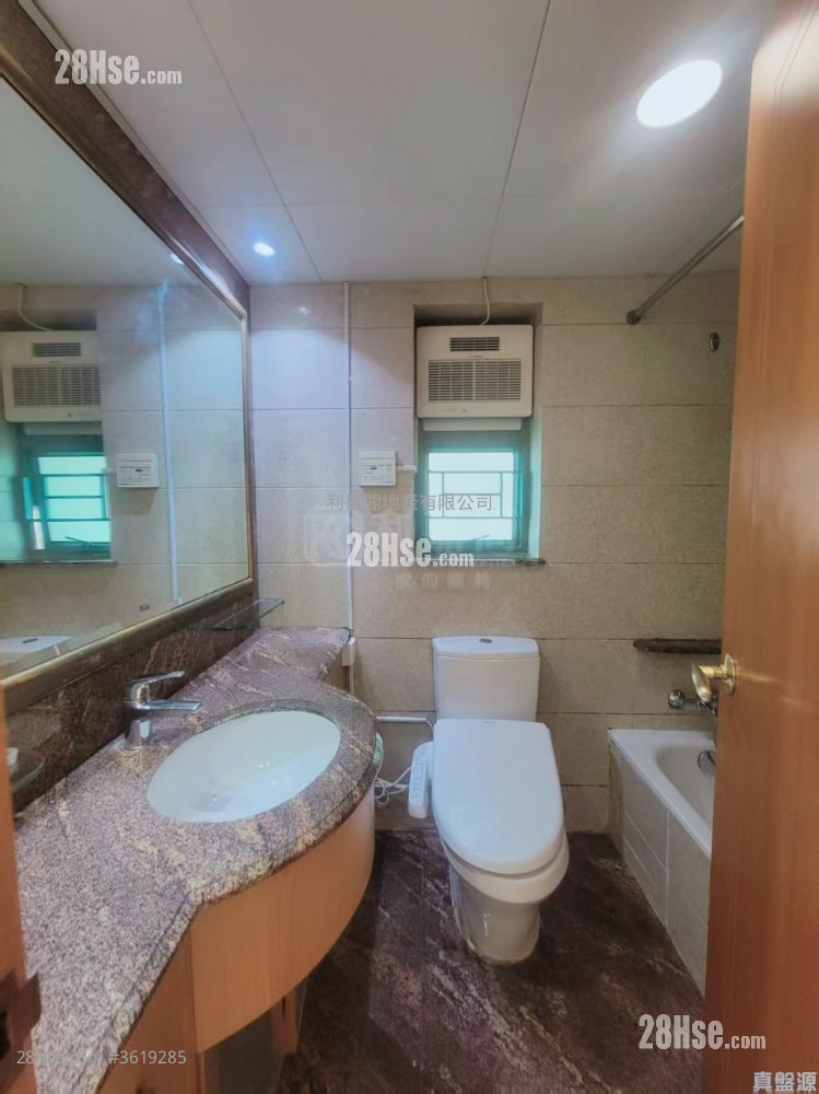 Park Avenue Rental 3 Bedrooms , 2 Bathrooms 777 ft² Park Avenue Rental 3 Bedrooms , 2 Bathrooms 777 ft²