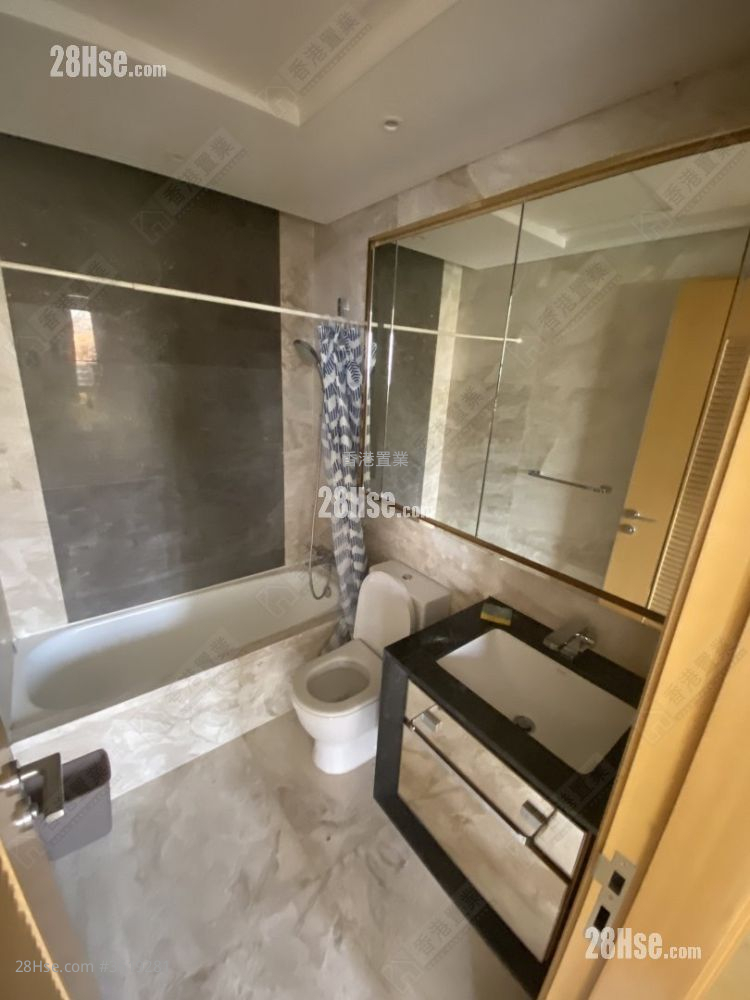 Grand Austin Rental 2 Bedrooms , 2 Bathrooms 580 ft² Grand Austin Rental 2 Bedrooms , 2 Bathrooms 580 ft²