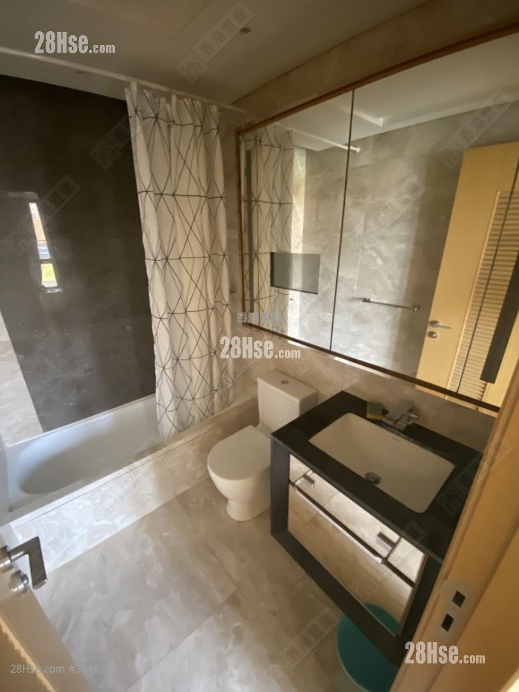 Grand Austin Rental 2 Bedrooms , 2 Bathrooms 580 ft² Grand Austin Rental 2 Bedrooms , 2 Bathrooms 580 ft²