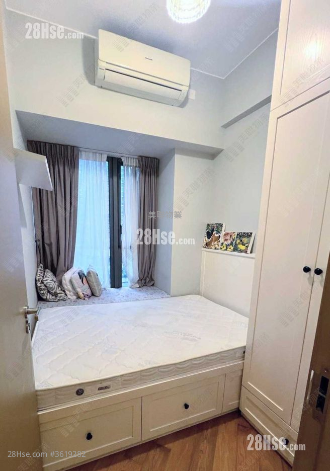 The Wings Rental 3 Bedrooms , 2 Bathrooms 648 ft² The Wings Rental 3 Bedrooms , 2 Bathrooms 648 ft²