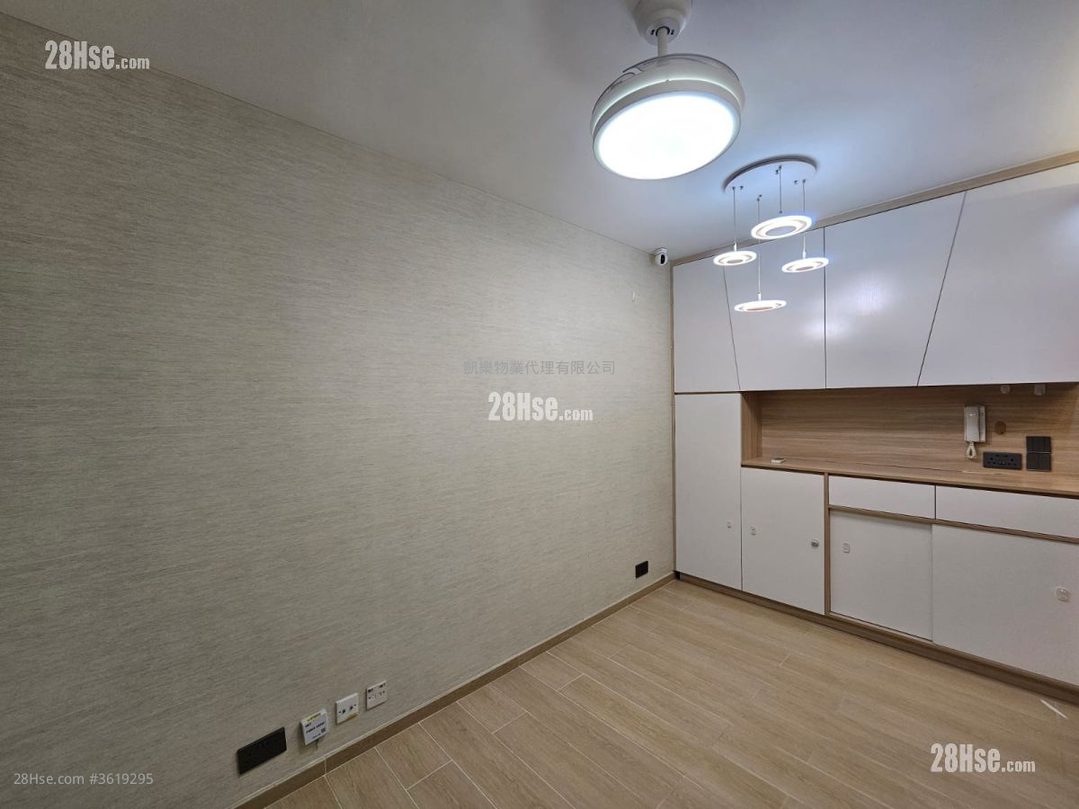 Choi Hing Court Sell 378 ft² Choi Hing Court Sell 378 ft²