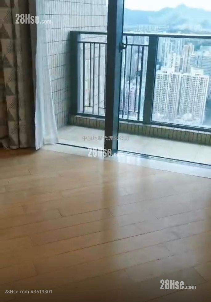 Yoho Midtown Rental 3 Bedrooms , 1 Bathroom 608 ft² Yoho Midtown Rental 3 Bedrooms , 1 Bathroom 608 ft²