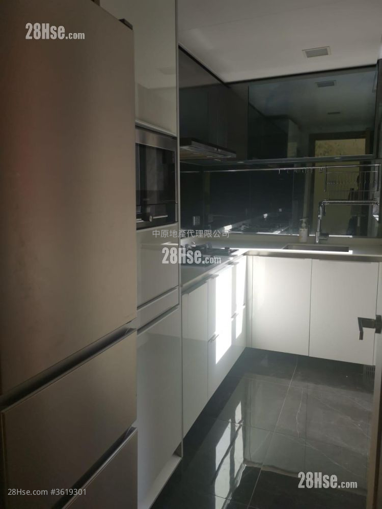 Yoho Midtown Rental 3 Bedrooms , 1 Bathroom 608 ft² Yoho Midtown Rental 3 Bedrooms , 1 Bathroom 608 ft²