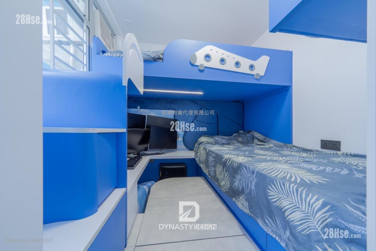 Choi Hing Court Sell 2 Bedrooms , 1 Bathroom 452 ft² Choi Hing Court Sell 2 Bedrooms , 1 Bathroom 452 ft²
