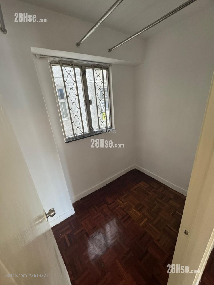 Whampoa Garden Rental 4 Bedrooms , 2 Bathrooms 755 ft² Whampoa Garden Rental 4 Bedrooms , 2 Bathrooms 755 ft²
