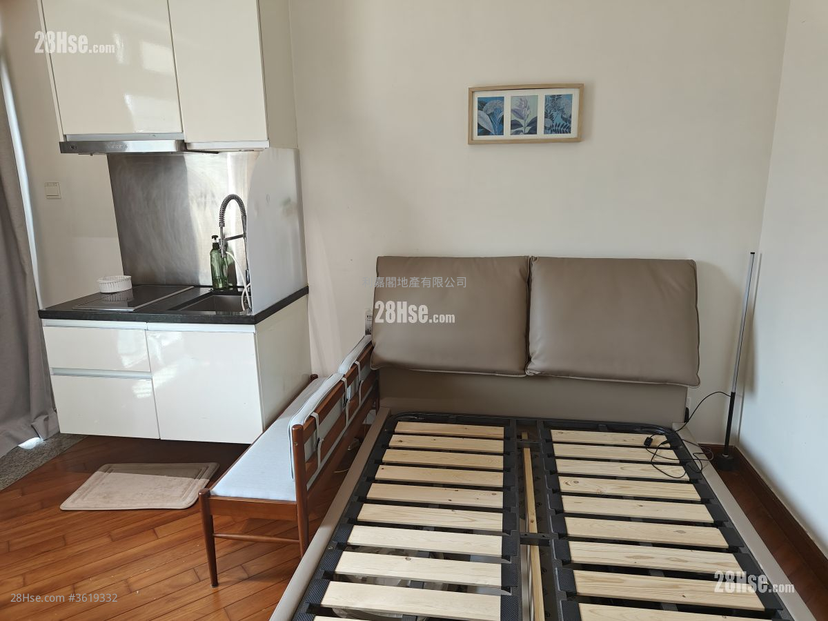 The Hermitage Rental Studio , 1 Bathroom 301 ft² The Hermitage Rental Studio , 1 Bathroom 301 ft²