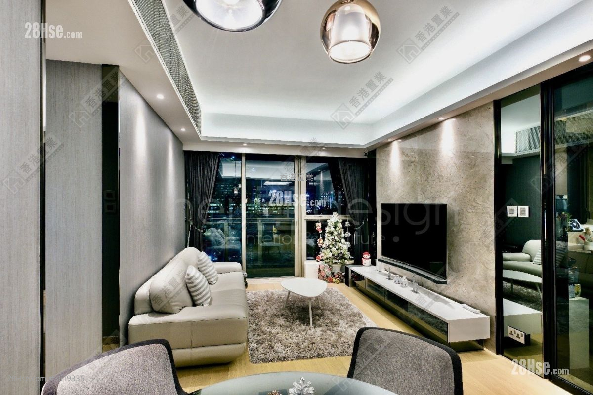 Grand Austin Sell 3 Bedrooms , 3 Bathrooms 943 ft² Grand Austin Sell 3 Bedrooms , 3 Bathrooms 943 ft²